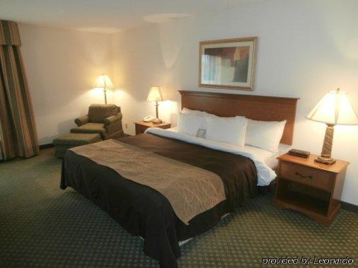 Hotel Quality & Near Amish Country
